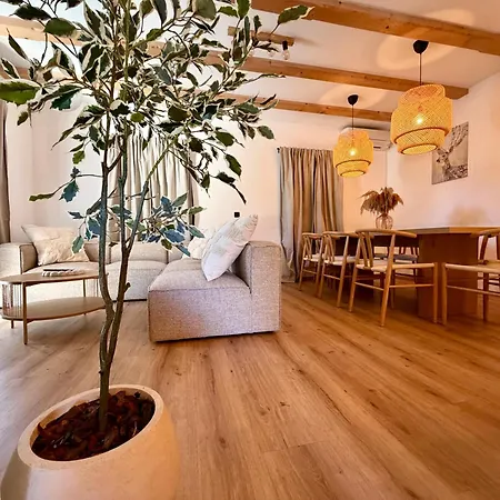 Milan Villa *